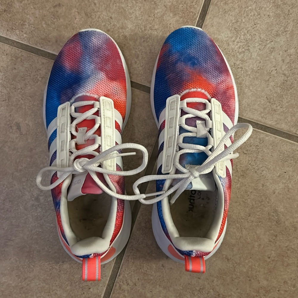 Women’s Adidas Cloudfoam sneakersers